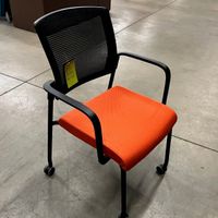 USED MESH BACK GUEST CHAIR W ARMS ON WHEELS QTY:5