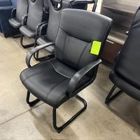 USED EXEC LEATHER GUEST CHAIR