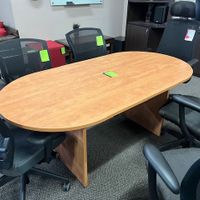 USED 6' RACETRACK TABLE